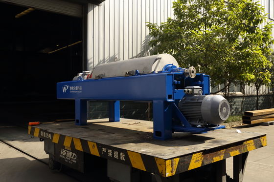 kaufen ZK Drei-Phasen-Schüssel Durchmesser Länge 520 mm Dekantor-Zentrifuge: 70 m3/h Dauerhafte Dekantor-Zentrifuge: Duplex-Stahlkonstruktion, 60 ~ 70 m3/h Durchsatz online manufacture