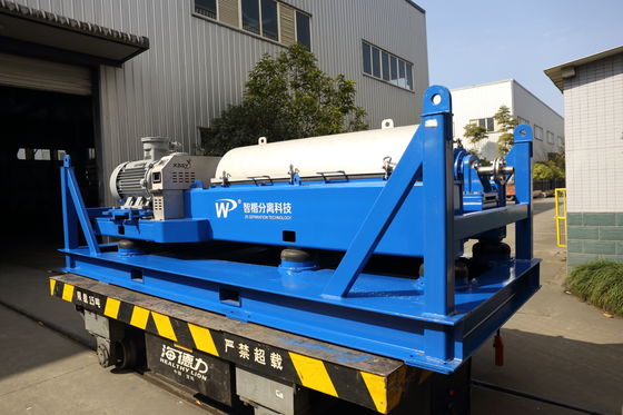 comprare PLC Centrifugatrice a tre fasi Dewatering di fanghi Decanter Centrifugatrice per pozzi ad alta pressione online manufacture